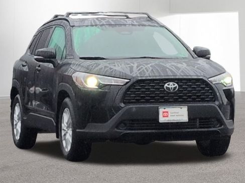 Certified 2023 Toyota Corolla Cross LE w/ Moonroof Package AWD/4WD image 3