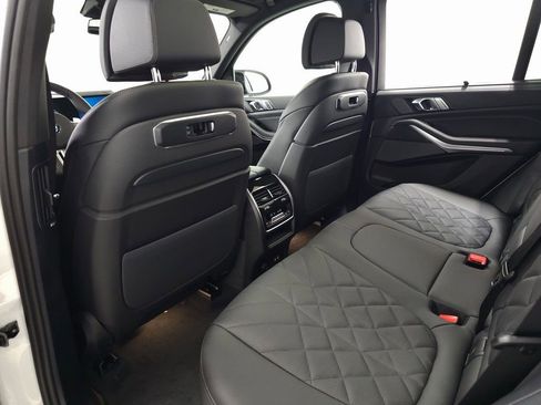 Used 2026 BMW X5 M60i image 31