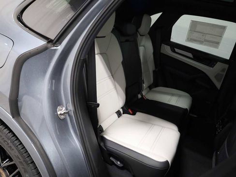 New 2026 Porsche Cayenne S AWD/4WD image 37