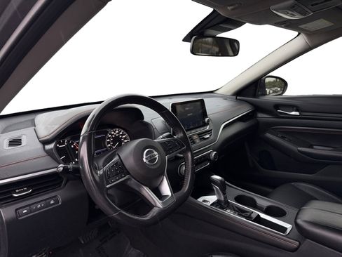 Used 2022 Nissan Altima 2.0 SR image 9
