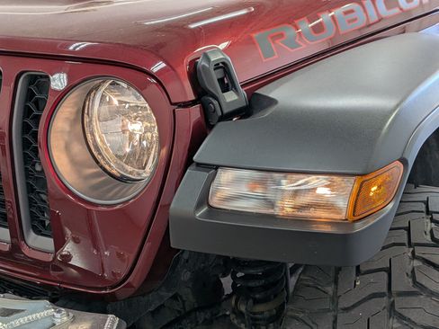 Used 2022 Jeep Gladiator Rubicon w/ Trailer Tow Package AWD/4WD image 13