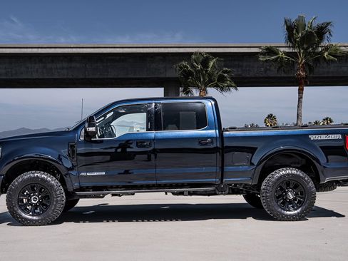 Used 2022 Ford F250 Lariat w/ Tremor Off-Road Package AWD/4WD image 2
