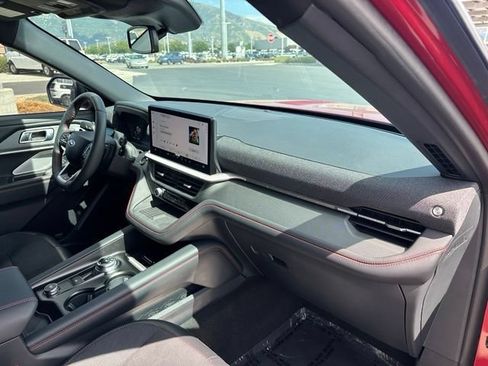 Used 2025 Ford Explorer ST w/ Sun And Sound Package AWD/4WD image 34