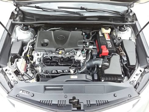 Used 2018 Toyota Camry XLE w/ Audio Package FWD image 10