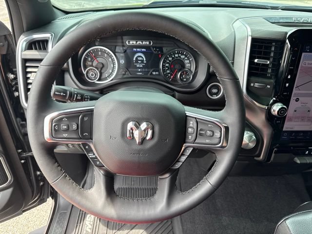 Used 2025 RAM 1500 Laramie AWD/4WD image 17