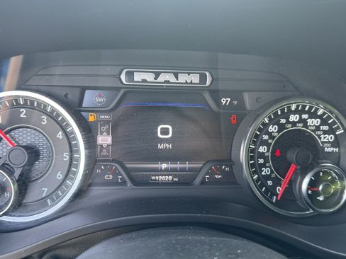 Used 2025 RAM 1500 Big Horn RWD image 34