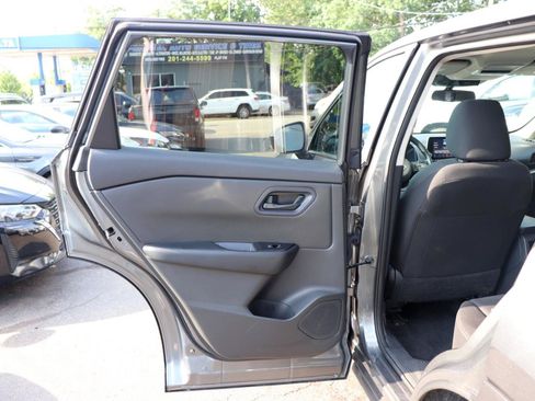 Used 2024 Nissan Rogue S AWD/4WD image 23