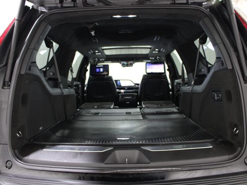 Used 2023 Cadillac Escalade ESV Sport Platinum AWD/4WD image 25