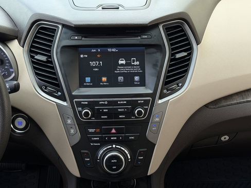 Used 2018 Hyundai Santa Fe Sport w/ 2.4L Value Package 02 FWD image 17