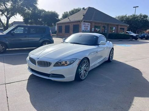 Used 2012 BMW Z4 sDrive35i w/ Sport Pkg RWD image 3