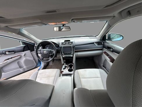 Used 2012 Toyota Camry XLE FWD image 25