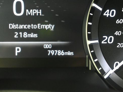 Used 2021 Toyota Highlander XSE image 27