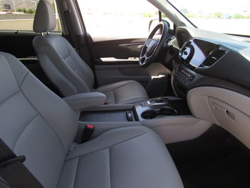 Used 2022 Honda Pilot EX-L image 9