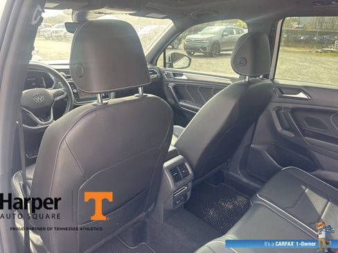 Used 2023 Volkswagen Tiguan SEL R-Line image 11