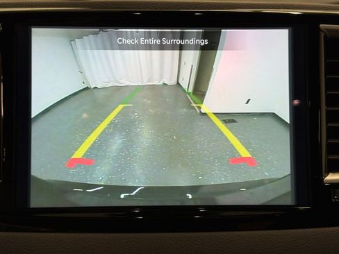 Used 2025 Chrysler Pacifica Select FWD image 15