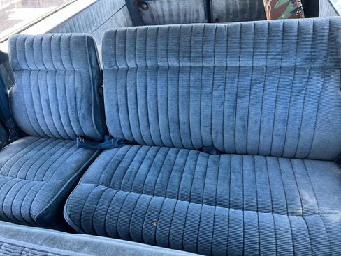 Used 1989 GMC Suburban 2500 AWD/4WD image 12