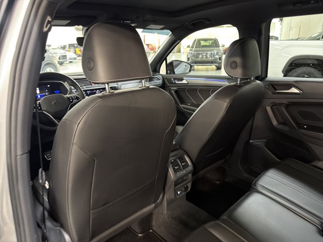 Certified 2024 Volkswagen Tiguan SE R-Line AWD/4WD image 20