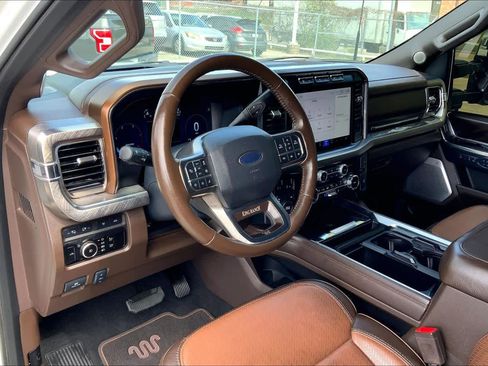 Used 2024 Ford F250 King Ranch w/ Chrome Package image 16