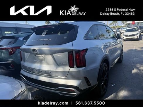 Used 2021 Kia Sorento SX image 7
