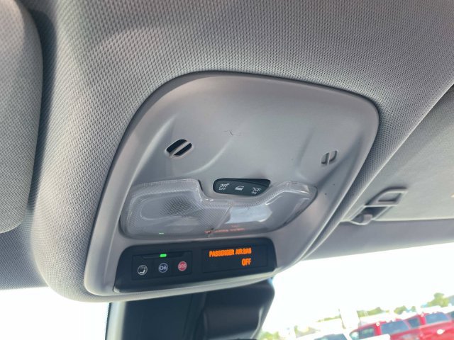 Used 2025 Chevrolet TrailBlazer LT AWD/4WD image 25