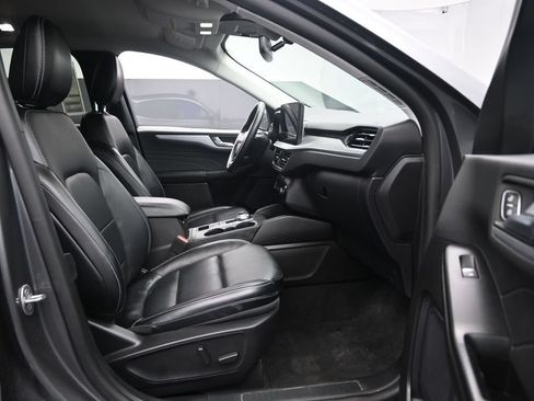 Used 2024 Ford Escape Platinum AWD/4WD image 22