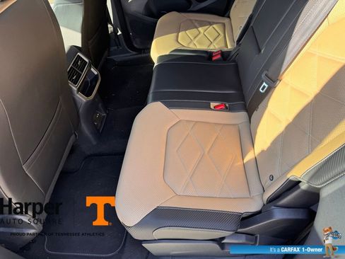 Used 2024 Volkswagen Atlas Cross Sport SE image 10