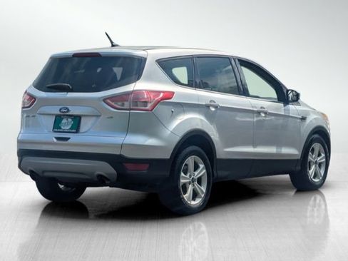 Used 2015 Ford Escape SE FWD image 4