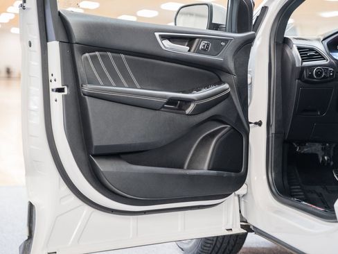 Used 2023 Ford Edge ST image 42