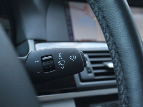 Used 2012 BMW 528i xDrive 528i xDrive Sedan 4D image 29