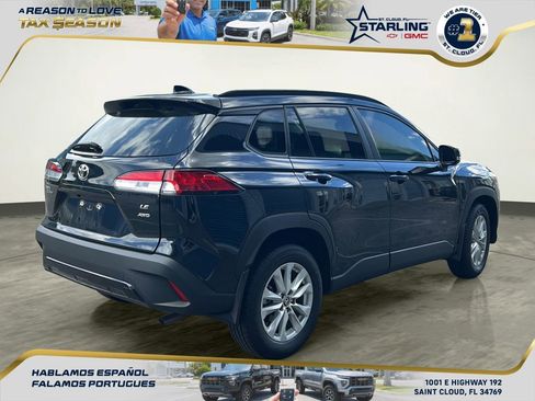 Used 2024 Toyota Corolla Cross LE image 6