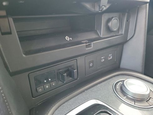 Certified 2022 Nissan Armada SV w/ SV Appearance Package image 26