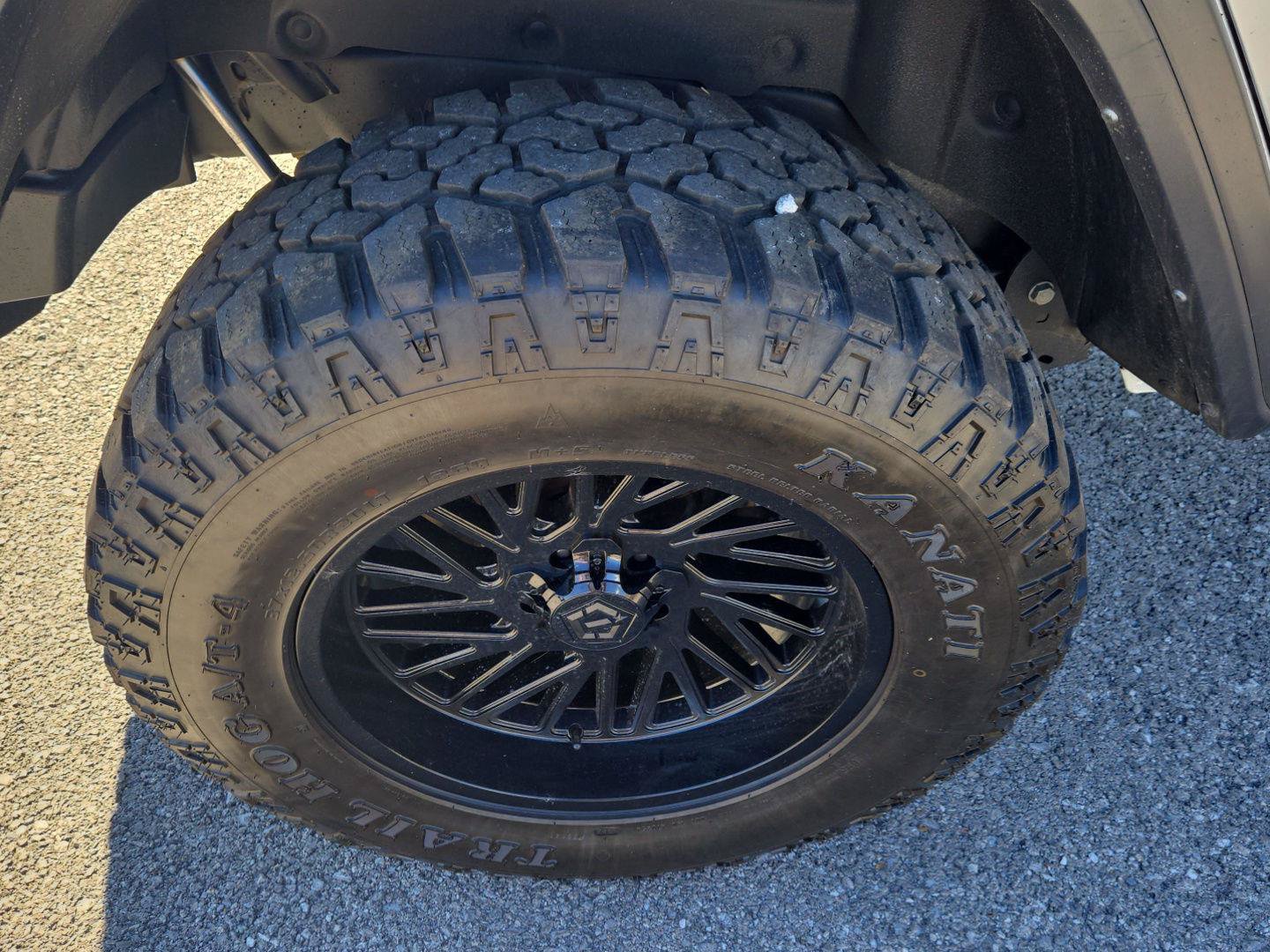 Used 2024 Jeep Wrangler Unlimited Sport AWD/4WD image 10