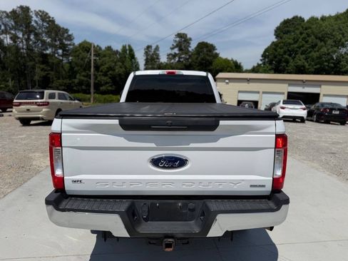 Used 2017 Ford F250 XL w/ Power Equipment Group AWD/4WD image 6