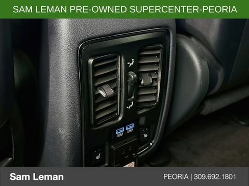 Used 2015 Jeep Grand Cherokee Overland AWD/4WD image 26