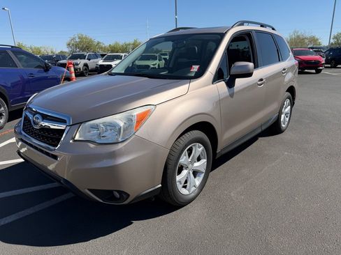 Used 2014 Subaru Forester 2.5i Limited w/ Popular Package #1 AWD/4WD image 3
