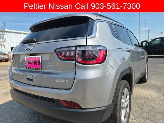 Used 2024 Jeep Compass Latitude AWD/4WD image 5