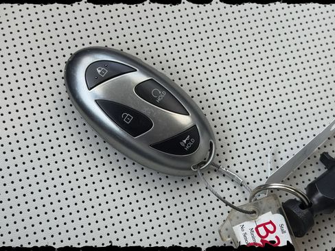 Used 2026 Hyundai Santa Fe SEL FWD image 22