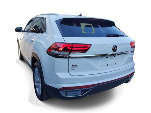 Used 2021 Volkswagen Atlas Cross Sport SE FWD image 3