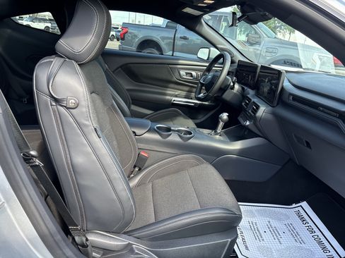 Certified 2024 Ford Mustang Coupe RWD image 17