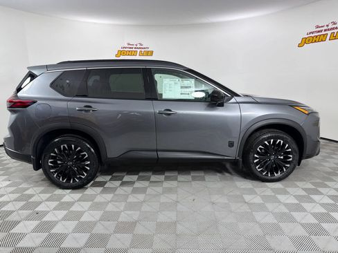 New 2026 Nissan Rogue SV image 7