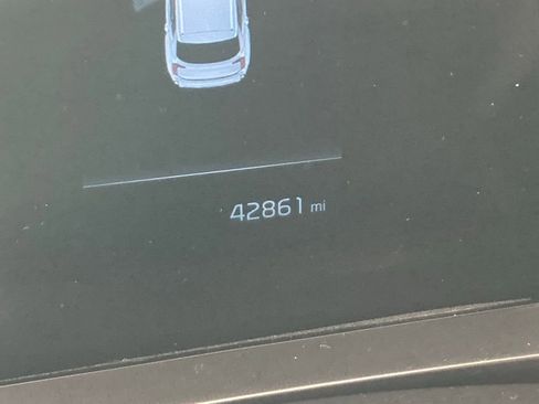 Certified 2023 Kia Telluride S w/ S Sunroof Package image 5