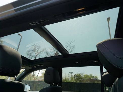 Certified 2025 Mercedes-Benz GLS 450 4MATIC image 32