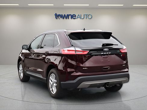Used 2023 Ford Edge SEL w/ Convenience Package AWD/4WD image 4
