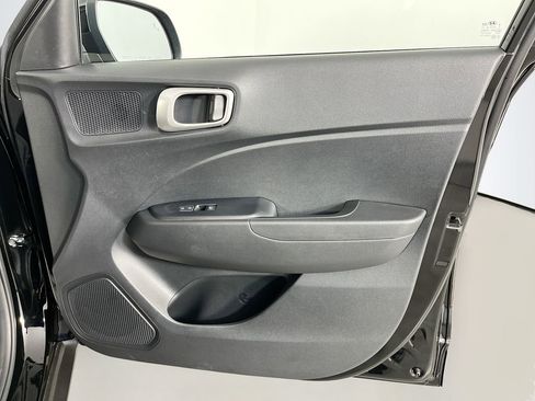 Used 2024 Hyundai Venue SEL FWD image 37