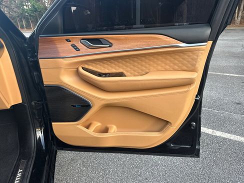 Used 2022 Jeep Grand Cherokee L Summit image 14