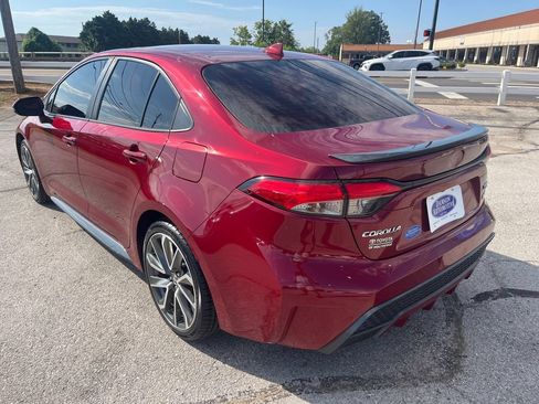 Used 2022 Toyota Corolla XSE FWD image 5