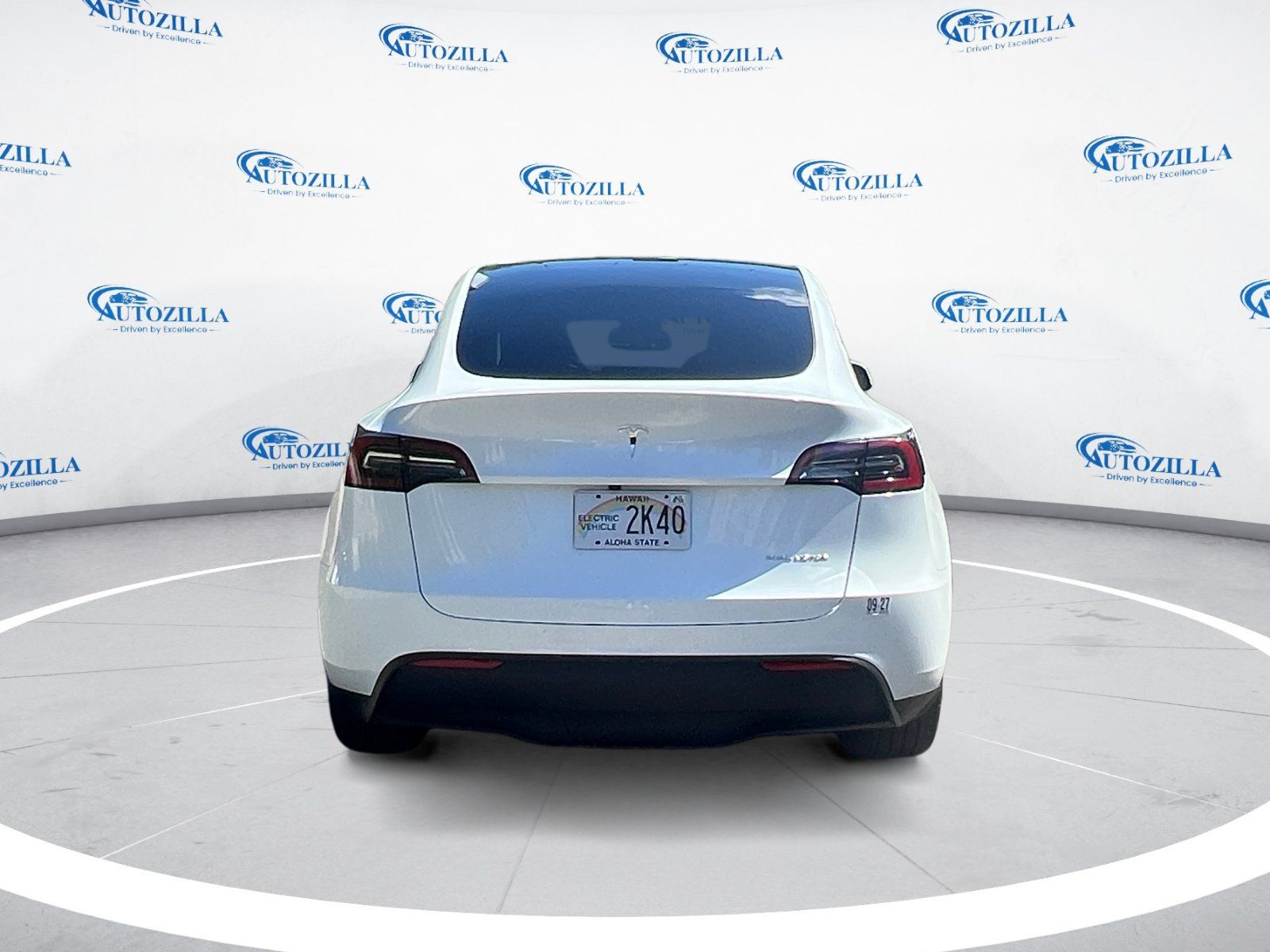 Used 2023 Tesla Model Y AWD image 4