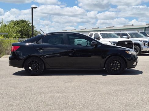 Used 2012 Kia Forte SX FWD image 6