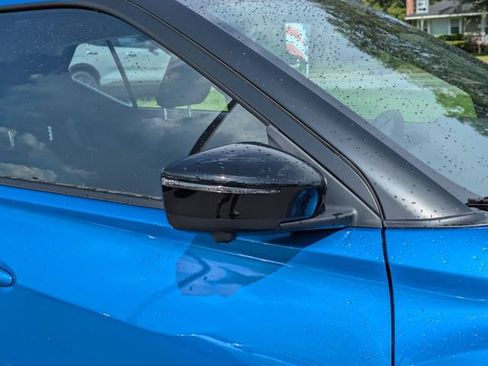 Used 2024 Nissan Kicks SR FWD image 15