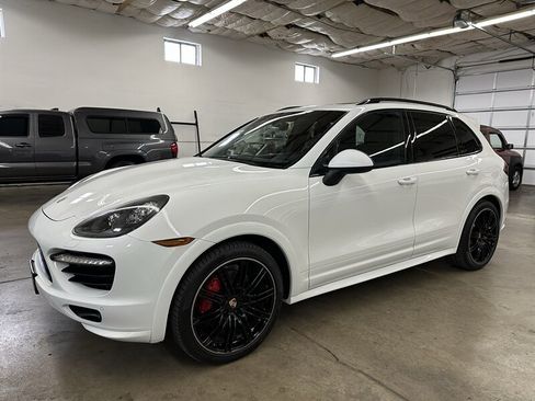 Used 2013 Porsche Cayenne GTS image 6